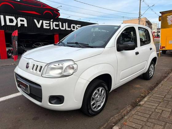 FIAT UNO 1.0 EVO VIVACE 8V FLEX 4P MANUAL FIAT UNO 1.0 EVO VIVACE 8V FLEX 4P MANUAL